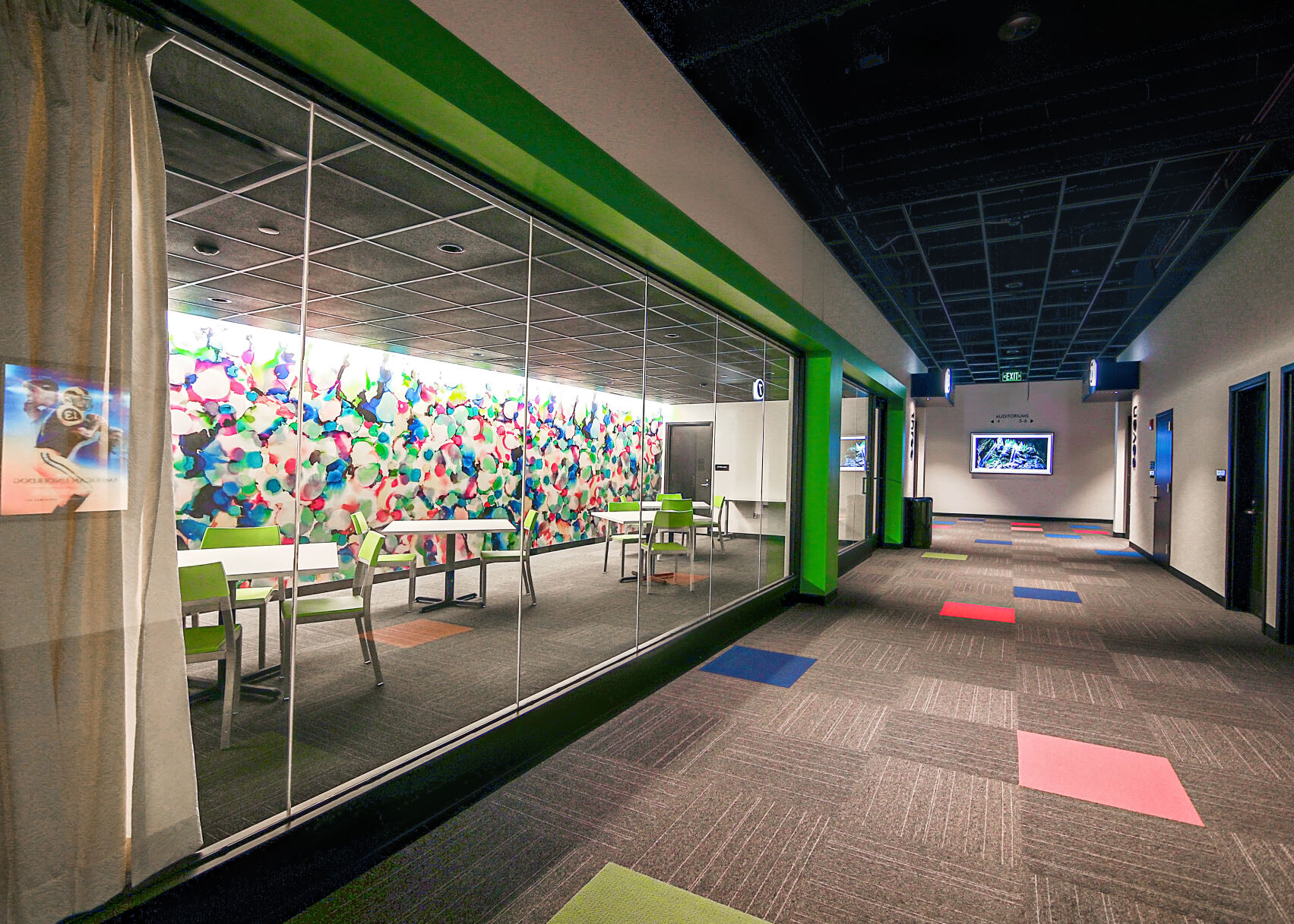 ACX Cinema 12+ private rooms